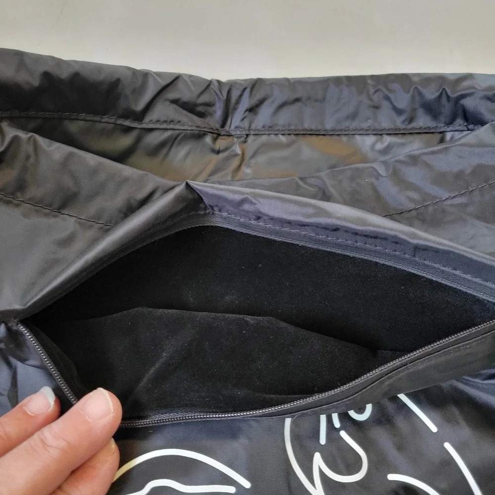 Travis Mathew Drawstring Golf Cinch Bag Zippered Lined Pocket Black 14x18‎